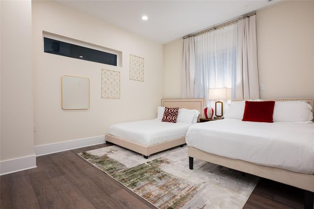 917 Thompson Street, Houston, TX 77007