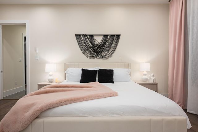 917 Thompson Street, Houston, TX 77007