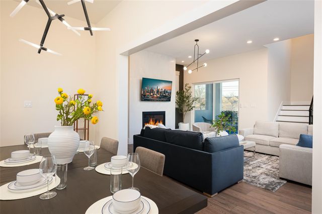 917 Thompson Street, Houston, TX 77007