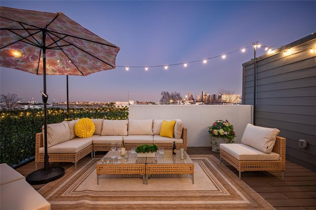 917 Thompson Street, Houston, TX 77007