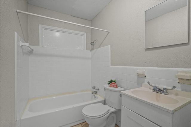 826 3rd Avenue N 34, Texas City, TX 77590