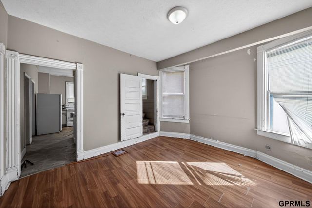 2707 S 20Th Street, Omaha, NE 68108