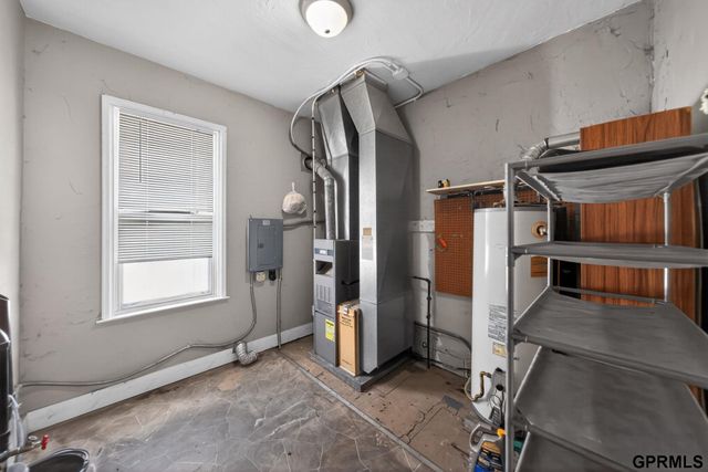 2707 S 20Th Street, Omaha, NE 68108