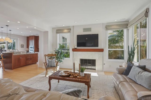 11 Spinnaker Way, Coronado, CA 92118