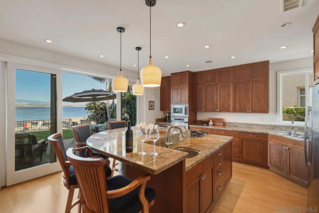 11 Spinnaker Way, Coronado, CA 92118