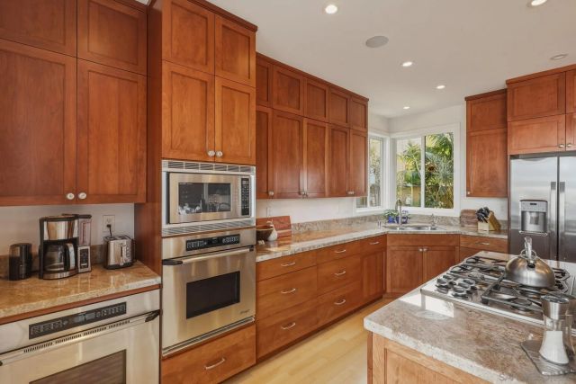 11 Spinnaker Way, Coronado, CA 92118