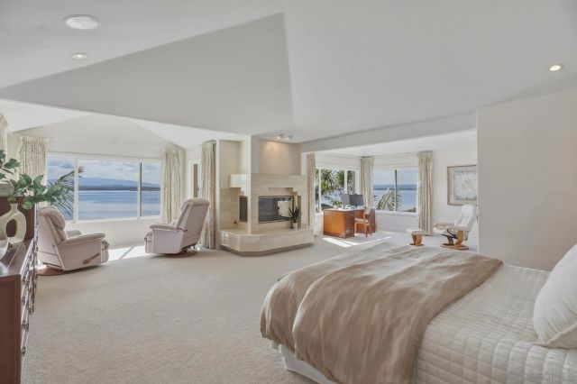 11 Spinnaker Way, Coronado, CA 92118