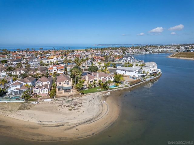 11 Spinnaker Way, Coronado, CA 92118