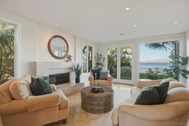 11 Spinnaker Way, Coronado, CA 92118