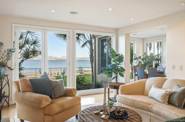 11 Spinnaker Way, Coronado, CA 92118