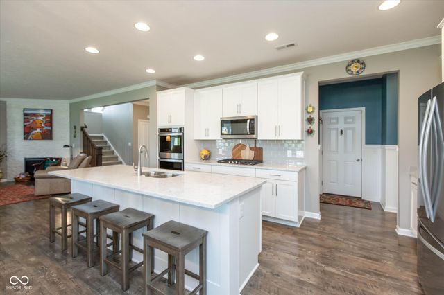 15562 Nettle Lane, Fishers, IN 46037