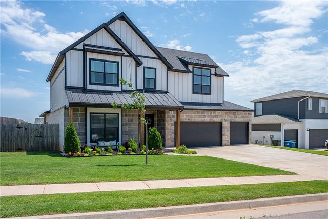 2108 El Cajon Street, Edmond, OK 73034