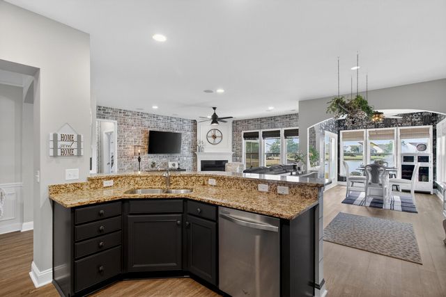 510 Tranquil Waters Way, Summerville, SC 29486
