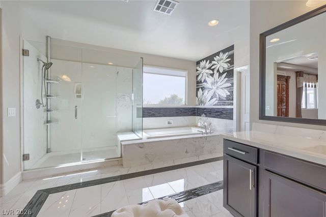 24 Crooked Putter Drive, Las Vegas, NV 89148