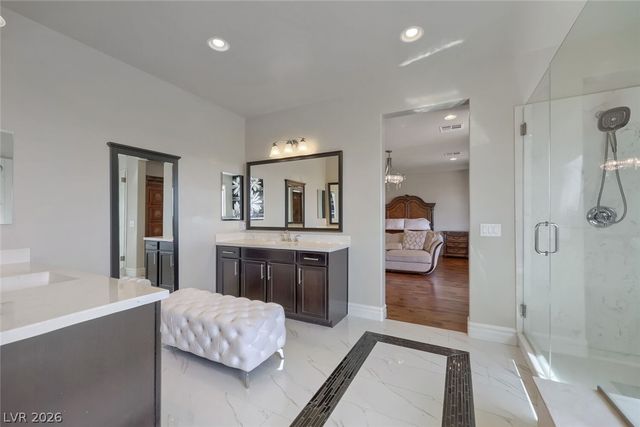 24 Crooked Putter Drive, Las Vegas, NV 89148