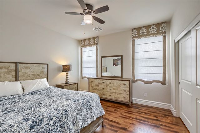24 Crooked Putter Drive, Las Vegas, NV 89148