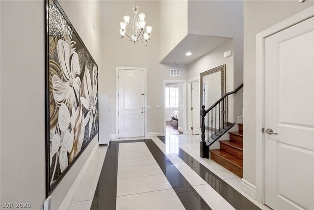 24 Crooked Putter Drive, Las Vegas, NV 89148