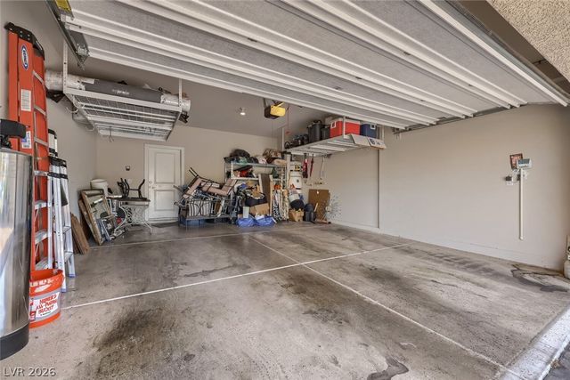 24 Crooked Putter Drive, Las Vegas, NV 89148