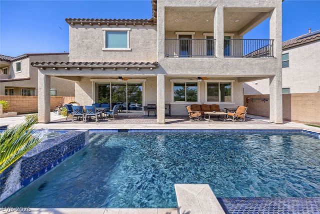 24 Crooked Putter Drive, Las Vegas, NV 89148