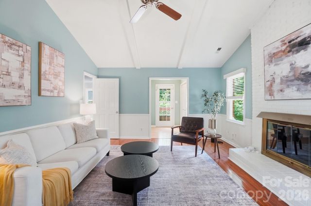723 Walnut Point Drive, Matthews, NC 28105