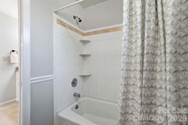 723 Walnut Point Drive, Matthews, NC 28105