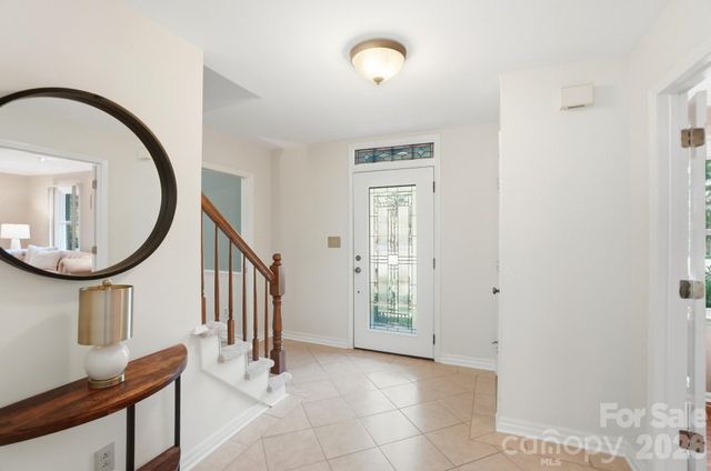 723 Walnut Point Drive, Matthews, NC 28105