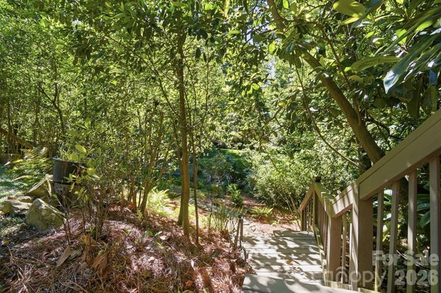 723 Walnut Point Drive, Matthews, NC 28105