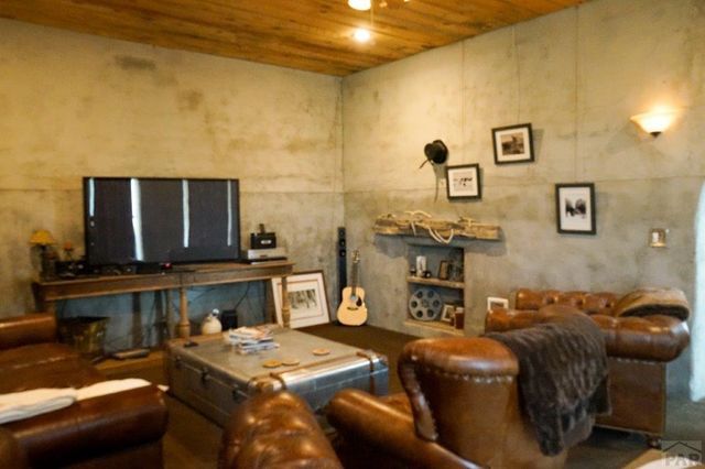 30870 County Rd 30, Mcclave, CO 81057