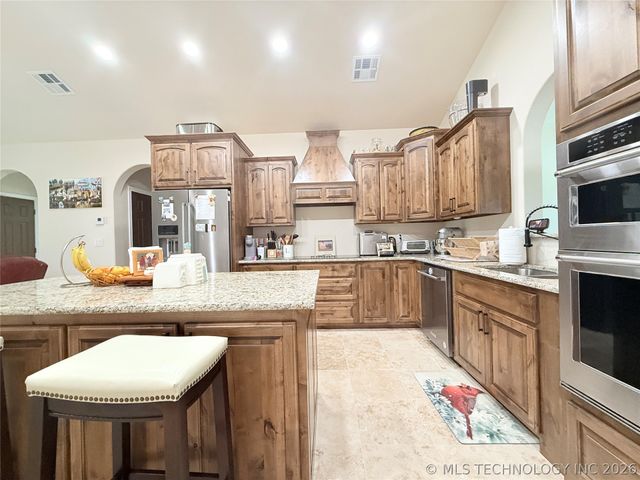 10829 S 62nd Street W, Oktaha, OK 74450