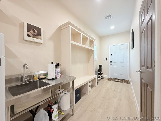 10829 S 62nd Street W, Oktaha, OK 74450