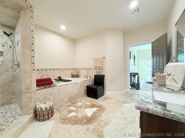 10829 S 62nd Street W, Oktaha, OK 74450