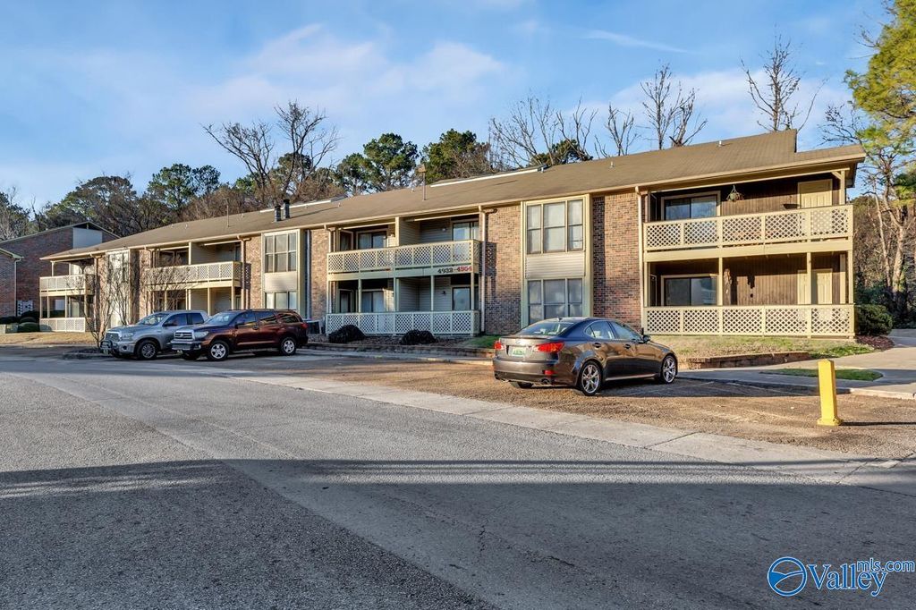 4952 Seven Pine Circle NW, Huntsville, AL 35816