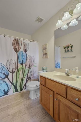 171 Bridgewater Chase Lane, Villa Ridge, MO 63089