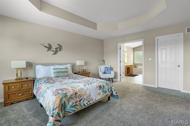 171 Bridgewater Chase Lane, Villa Ridge, MO 63089