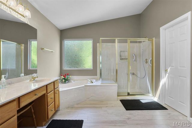 171 Bridgewater Chase Lane, Villa Ridge, MO 63089