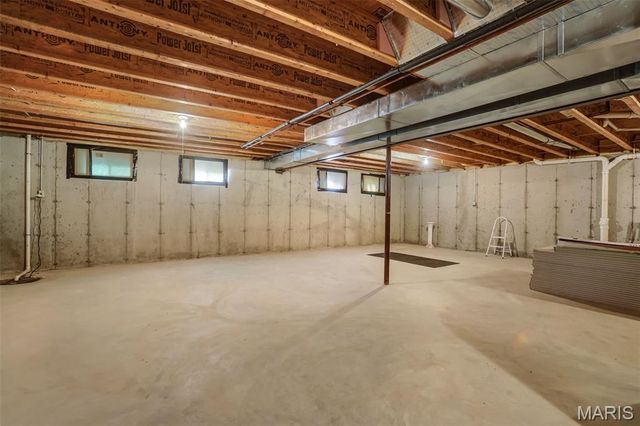 171 Bridgewater Chase Lane, Villa Ridge, MO 63089