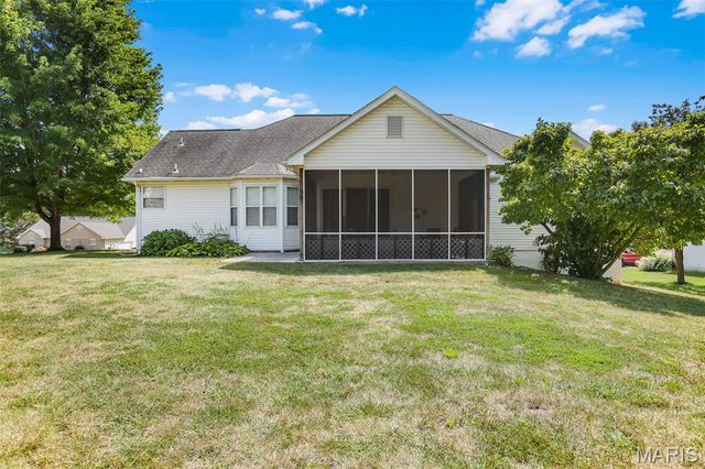 171 Bridgewater Chase Lane, Villa Ridge, MO 63089