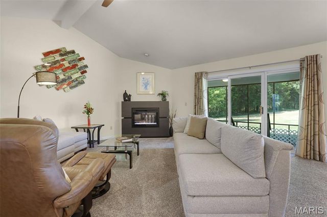 171 Bridgewater Chase Lane, Villa Ridge, MO 63089