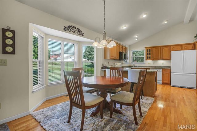 171 Bridgewater Chase Lane, Villa Ridge, MO 63089