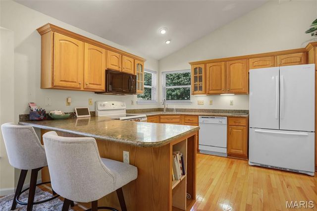 171 Bridgewater Chase Lane, Villa Ridge, MO 63089