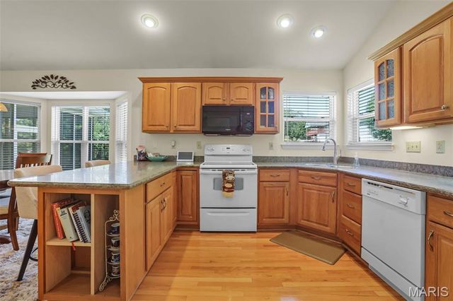 171 Bridgewater Chase Lane, Villa Ridge, MO 63089
