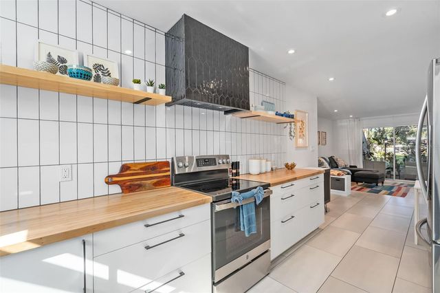 4210 LAKE UNDERHILL ROAD 5, Orlando, FL 32803