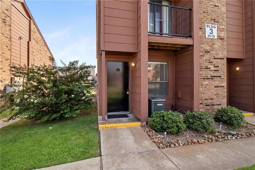 904 University Oaks Boulevard 56, College Station, TX 77840