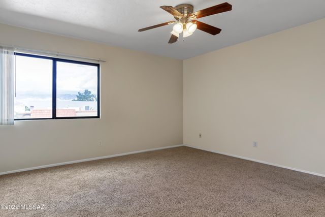 9484 E Golden W Street, Tucson, AZ 85710