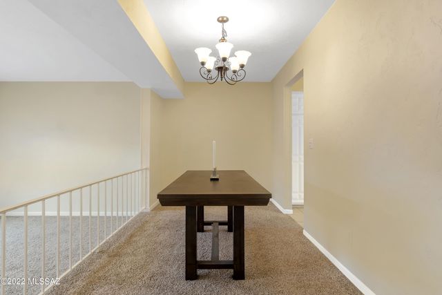 9484 E Golden W Street, Tucson, AZ 85710