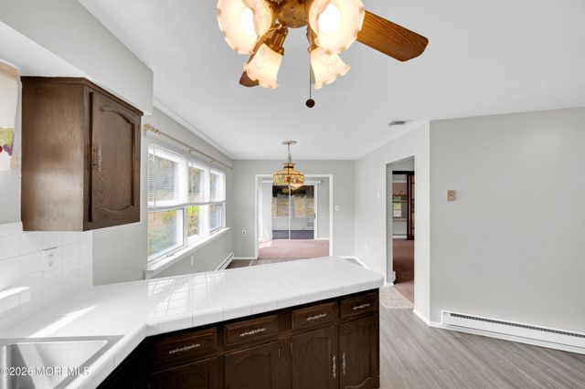 19 Robinson Road, Brick, NJ 08724