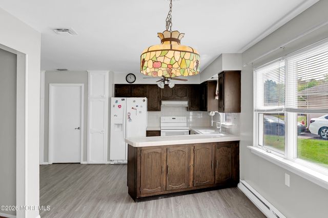 19 Robinson Road, Brick, NJ 08724
