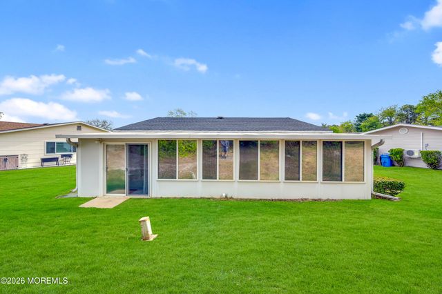 19 Robinson Road, Brick, NJ 08724