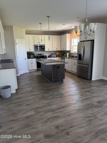 110 Sea Breeze Court, Sneads Ferry, NC 28460