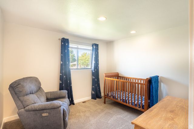 235 S 900 E, Kaysville, UT 84037